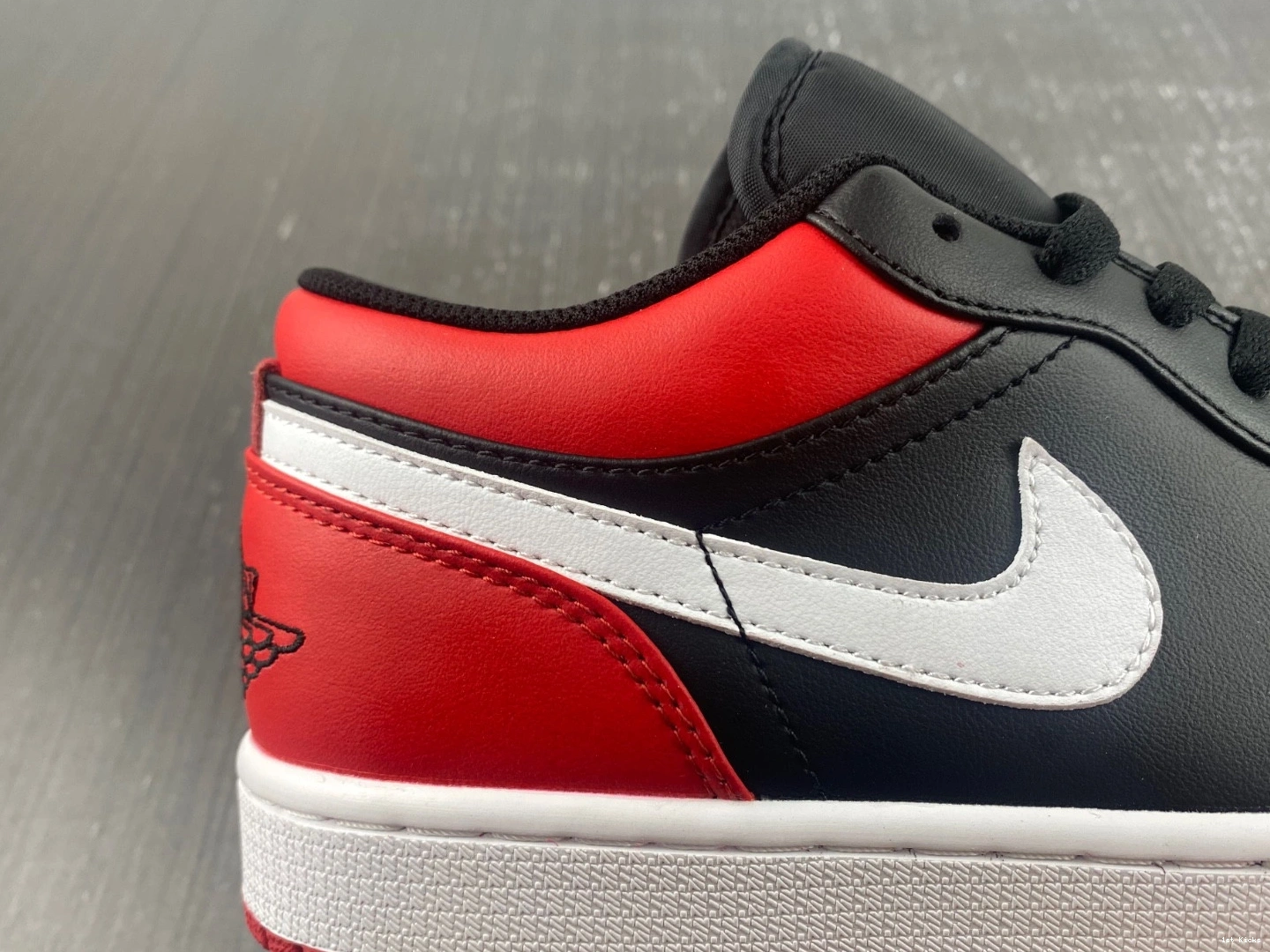 Air Bred Jordan “Alternate Toe” 1 553558-066 Low 1028